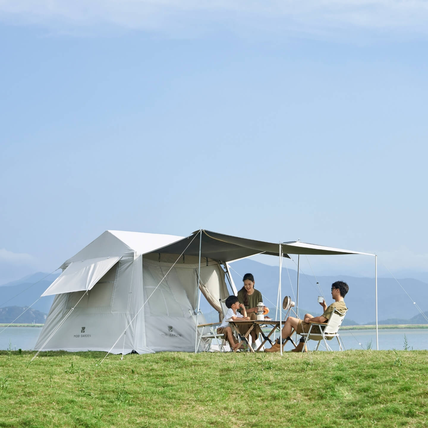 MOBIGARDEN HolidayStarSky 300ファミリー向ツールーム Holiday Stars 300 70D - Mobi Garden